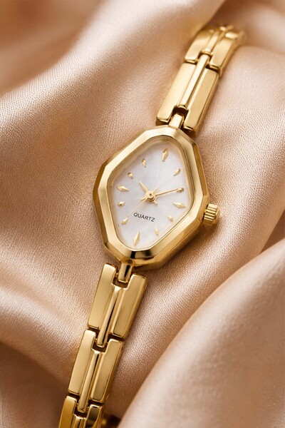 GANYMET Neweras Women's Gold Steel Wristwatch with White Dial Geometric Case ...