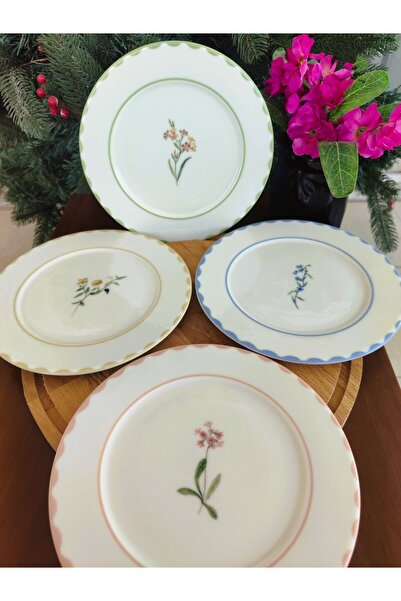 Madame Coco Voyant 4-Piece Cake Plate Set - Colorful - 19 cm
