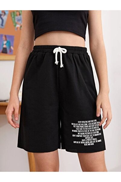 COZYWEAR شورت أسود مطبوع كبير الحجم
