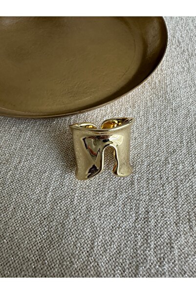 ringbox Gold Amorphous Cylinder Ring