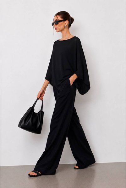 Hira Clothing Flowy Viscose Asymmetrical Relaxed Fit Poncho
