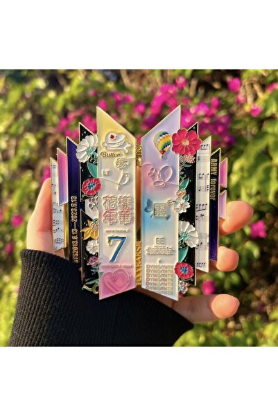 Choice BT21 BT21 10th Anniversary Metal Badge Surrounding High Beauty Commemo...