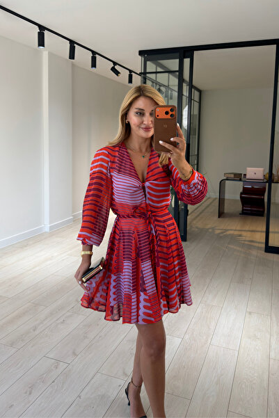 Sezgi Tekin Premium Seri Burgu Belted Retro Pattern Red Chiffon Dress