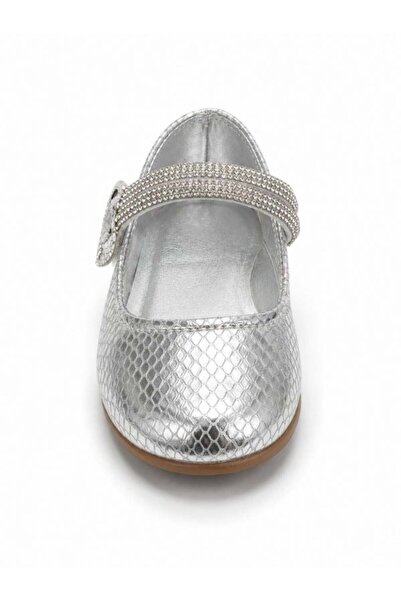 Zekids Girl's Heart Detailed Design Ballerinas
