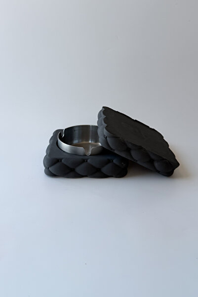 sin istanbul Steel Square Ashtray with Quilted Lid Anthracite