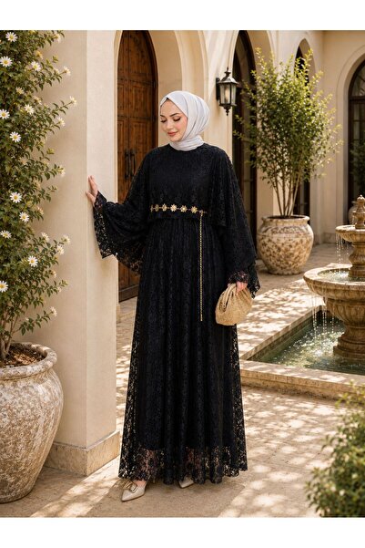 EFSUN MODA Flower-Patterned Lace Dress with Double Layered Veil and Gold Chai...