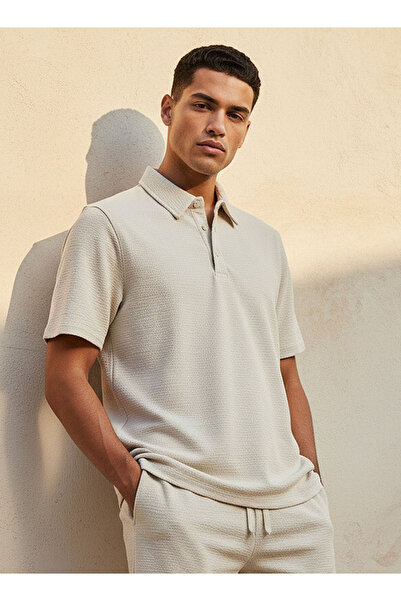 Iconic Splash Short Sleeves Textured Polo T-shirt