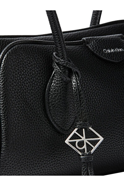 Calvin Klein EMBLEM TRIO PEBBLE S, SID Kadın Siyah Çanta