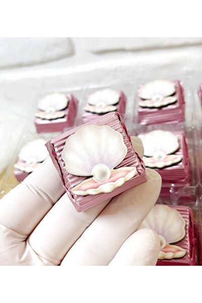 Sweet Story 50 Adet (yaklaşık 1 Kg) İnci Temalı Ahşap Figürlü Kız Bebek Hoşge...