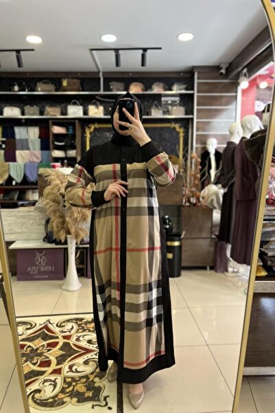Veka Plaid Buttoned Robe
