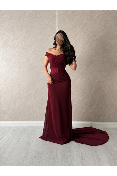 elin Burgundy Off-Shoulder Evening Dress with Flowing Train