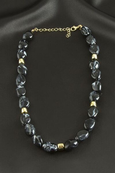 Generic Brand Zr Model Oval Plastic Necklace - Black