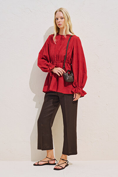 Manuka Embroidered Volume-Enhanced Limited Edition Red Blush