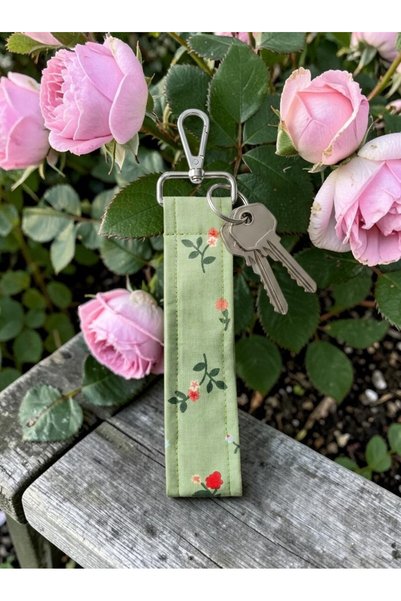 PURSEMARK Green Floral Patterned Keychain |   Durable Handmade Keychain