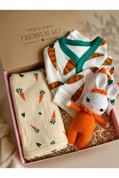 TubiBaby Yenidoğan Bebek Hediye Tulum Kutusu Oyuncaklı Premium Set