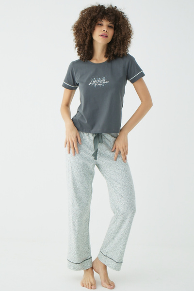 İPEKTENİM Floral Patterned Letter Print Short Sleeve Pajama Set with Double Leg and Hem Detail