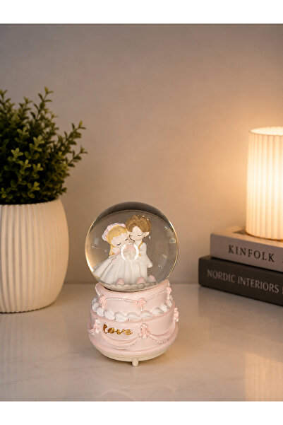Müzikli ve Işıklı Dekoratif Kar Küresi