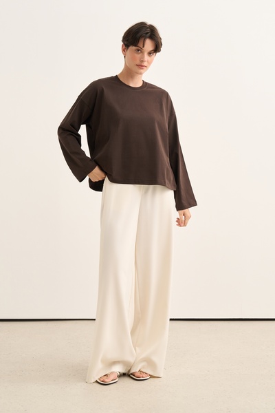 EBU Prive Women's Short Basic Long Sleeve Sweatshirt Coffee