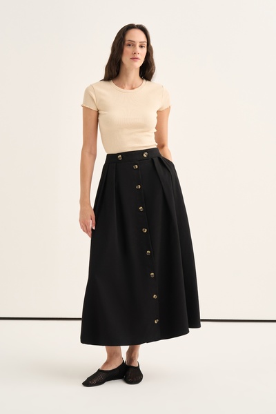 EBU Prive Women's Gabardine Buttoned Pleated Skirt Black