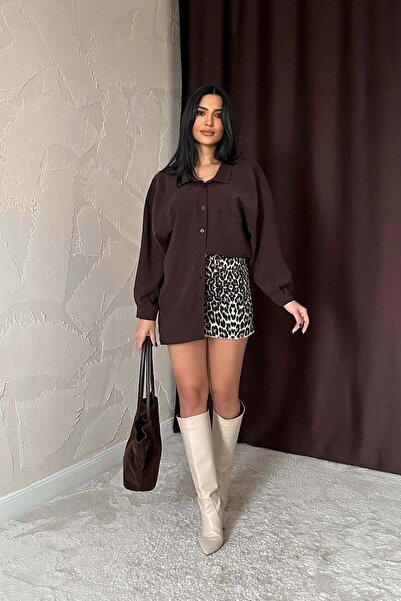 Moda Days قميص نسائي بني فضفاض بأكمام طويلة وياقة وأزرار ونسيج مسطح