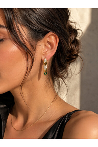 ANKA JEWELLRY أقراط نسائية صغيرة من الفولاذ بتصميم هندسي وتفاصيل من الزركون |...