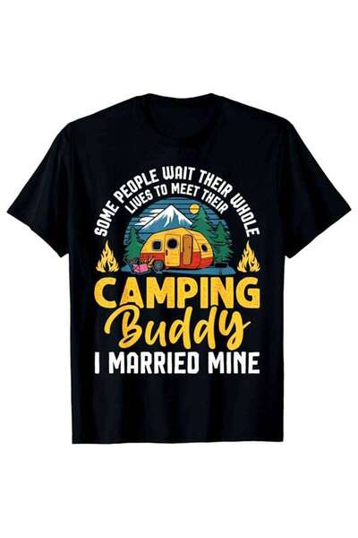 9JY تي شيرت رجالي بتصميم رسومي مضحك بعبارة "Camping Buddy I Married Mine"، قم...