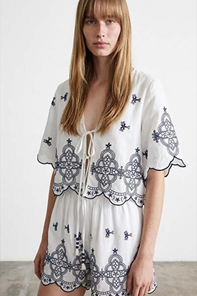 Quzu 26Yblz02127 Women's Embroidery Detailed Blouse
