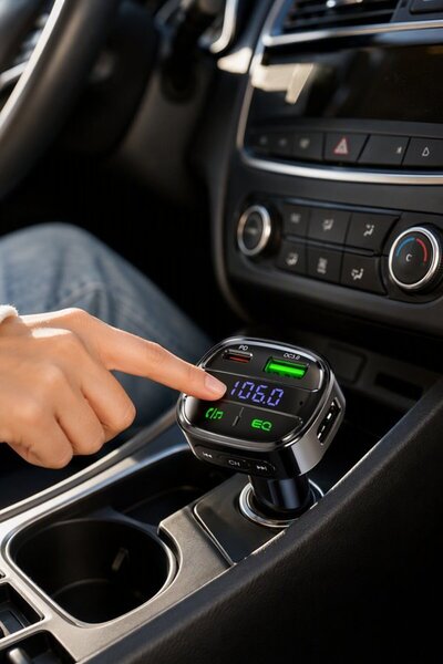 Generic 1 Pc Car Bluetooth 54 FM Transmitter Charger PD QC30 LED Voltage Disp...