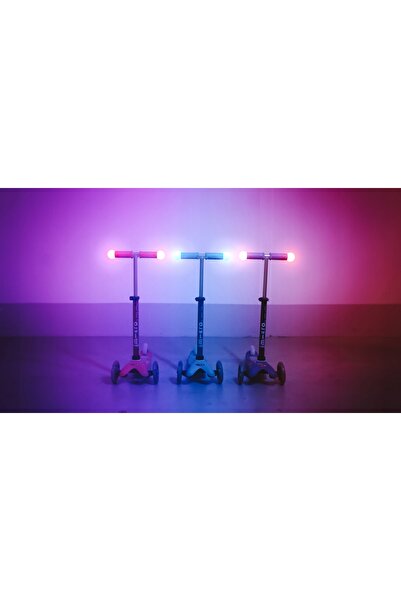 Micro MINI SCUTER DELUXE MAGIC CU LED-URI LUMINOSĂ