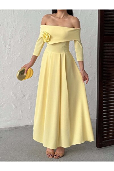 Moda Days Women's Yellow - Yellow Boat Neck Floral Appliqué Detailed Waist Fi...