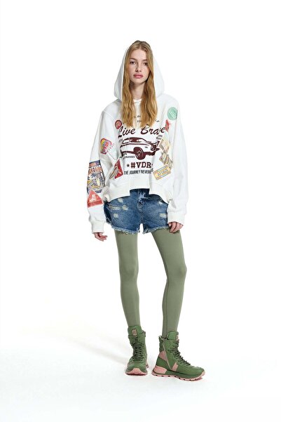 #vdr viadellerose Ecru Hooded Sweatshirt with Emblem and Print Detail 19044