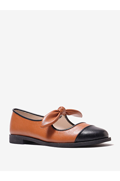 Pair-ie Tales By Styli Tan Bow Detail Cap Toe Ballerinas