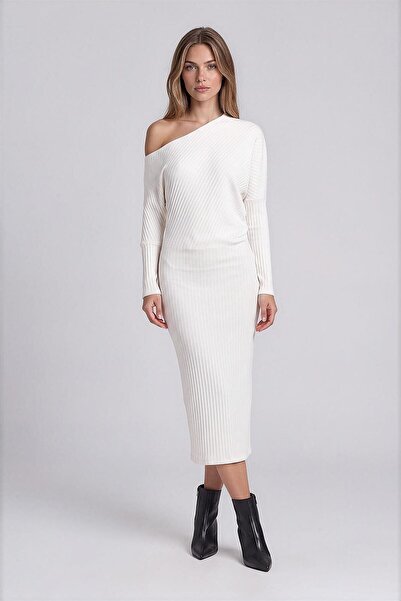 Vitrin Boat Neck Knitwear Dress
