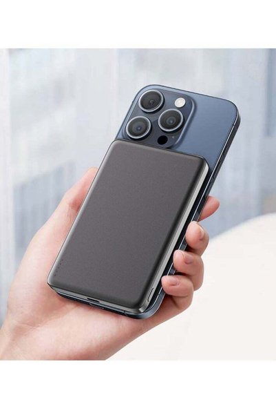 Acefast M8 PD18W power bank 5000mAh with wireless charging.