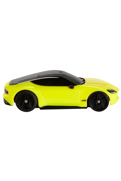 HOT WHEELS HW R/C Nissan Z Vehicul cu telecomandă 1:64 Telecomandă