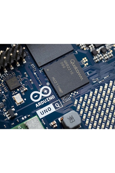 NO BRAND Arduino UNO Q 4GB Debian Linux WiFi 5 Bluetooth Quad-core 2GHz 32 GB...