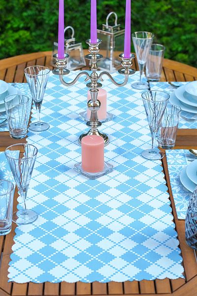 Realhomes 4+1 Blue Geometric Coace Pattern Motif American Service & Runner Set