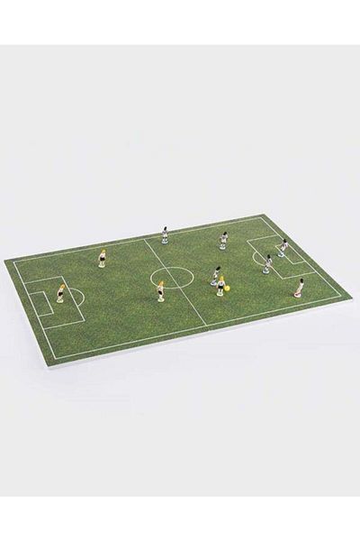 Jordania 1/75 Set of 8 People Figures and Football Playground