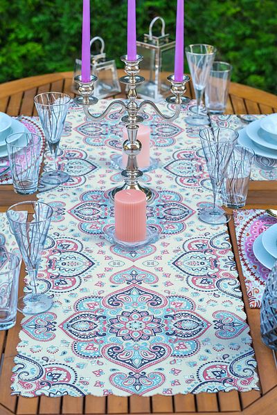 Realhomes 4+1 Mandala Patterned American Service & Runner Set