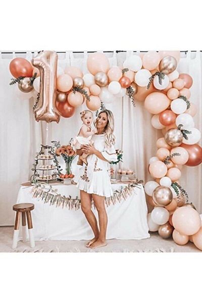 Party City 100 Pieces Metallic Balloons and Balloon Chain (Chrome Silver, Rose Gold, White, Pink) Concept Party Set