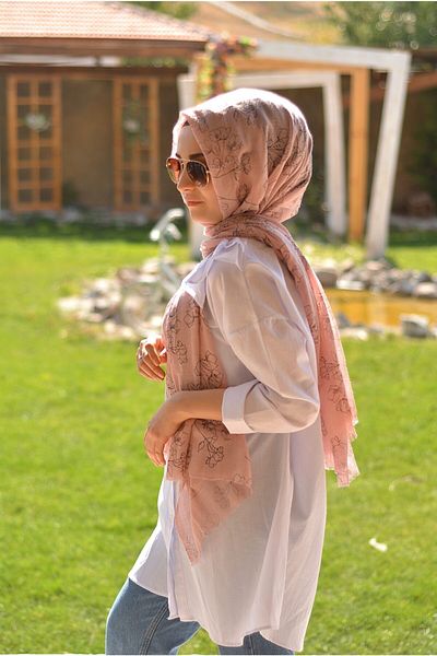 Veille Floral Patterned Powder Shawl