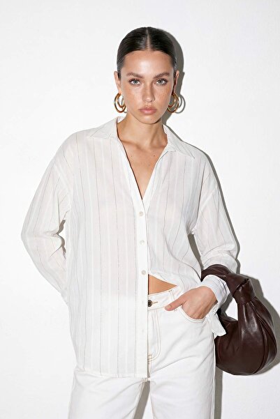 Drop by TrendyolMilla White V-Neck Oversize Gold Foil Glitter Trans Shirt Tdr...
