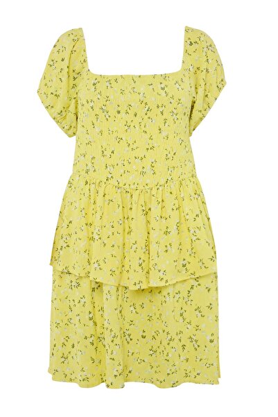 Trendyol Curve Rochie tricotată cu guler pătrat galben, elastică, cu imprimeu...