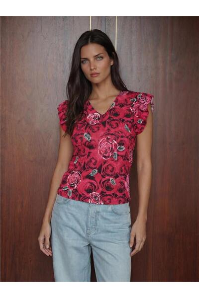 WeShaya D.Red Knitted Fabric V-Neck Ruffle Sleeve Patterned Regular Fit Blouse