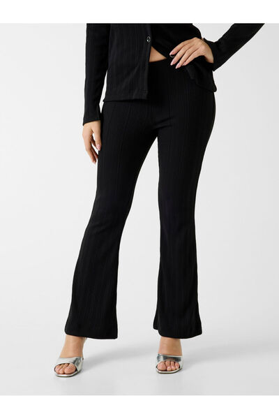 Guess Flare pants