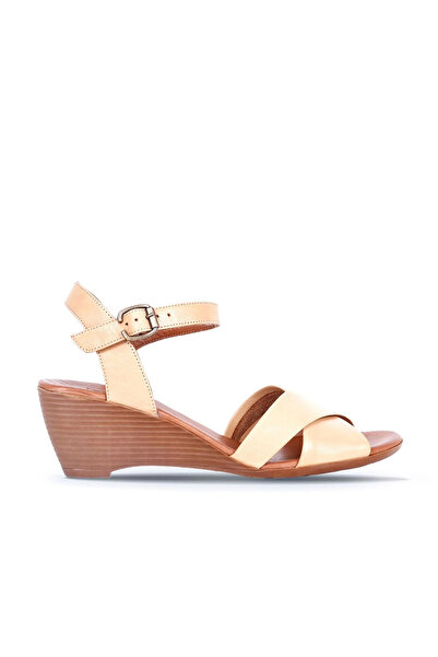 Bueno Shoes Μπεζ δερμάτινα γυναικεία σανδάλια με τακούνι - 01wq6606
