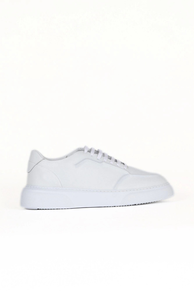 Bueno Shoes حذاء رياضي رجالي من الجلد الأبيض العتيق 32ma103
