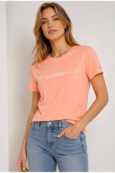 Tommy Hilfiger Imza Logo Kadın Tshirt