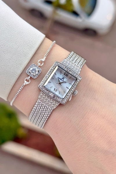 Daniel Klein Metallic Color 20.5 mm Women's Wristwatch with 2 Years Warranty