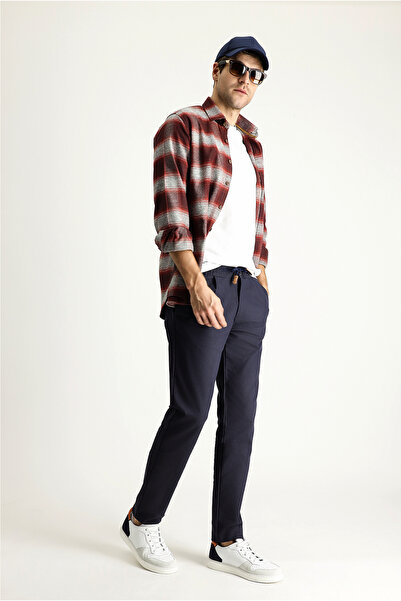 Kiğılı Pantaloni slim fit, cu talie elastică, cu șnur și model din lycra